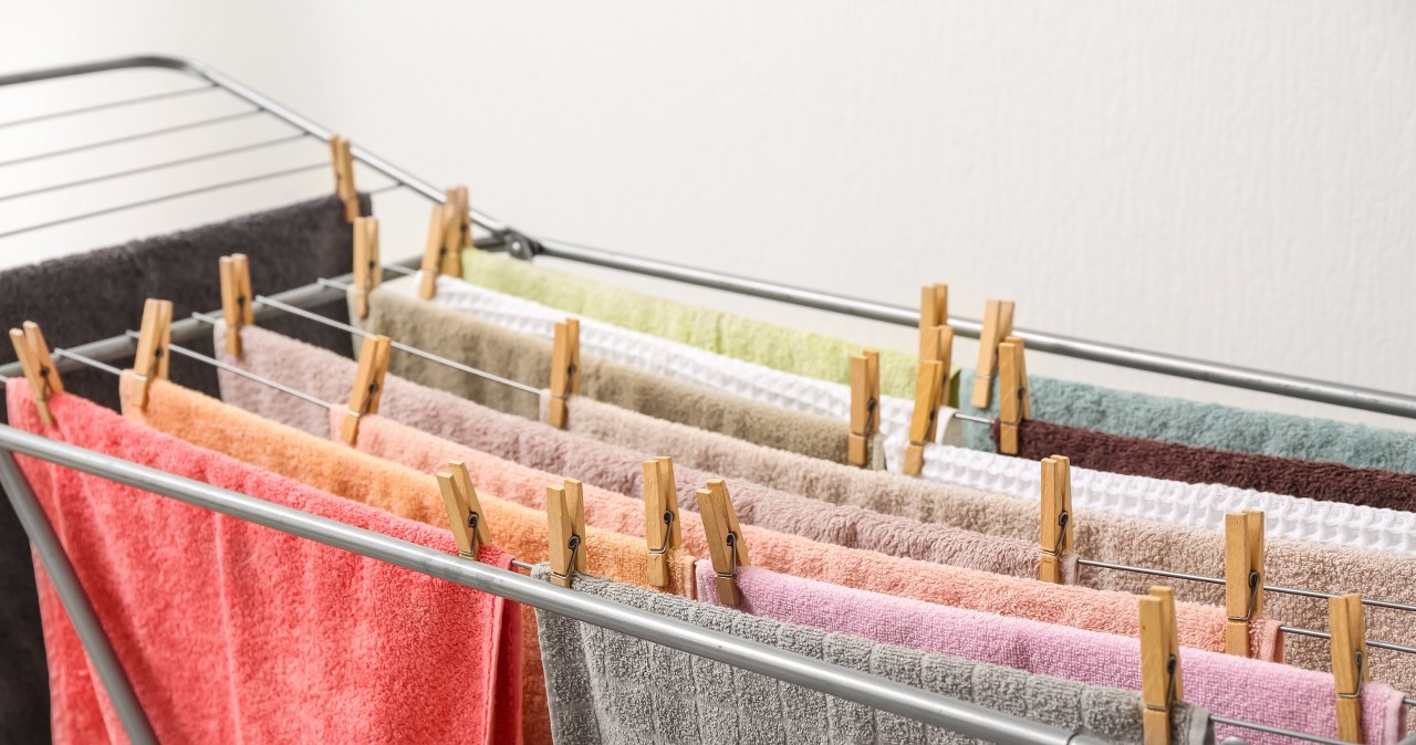 Twoje pranie śmierdzi stęchlizną? Wszystko przez ten niewinny błąd