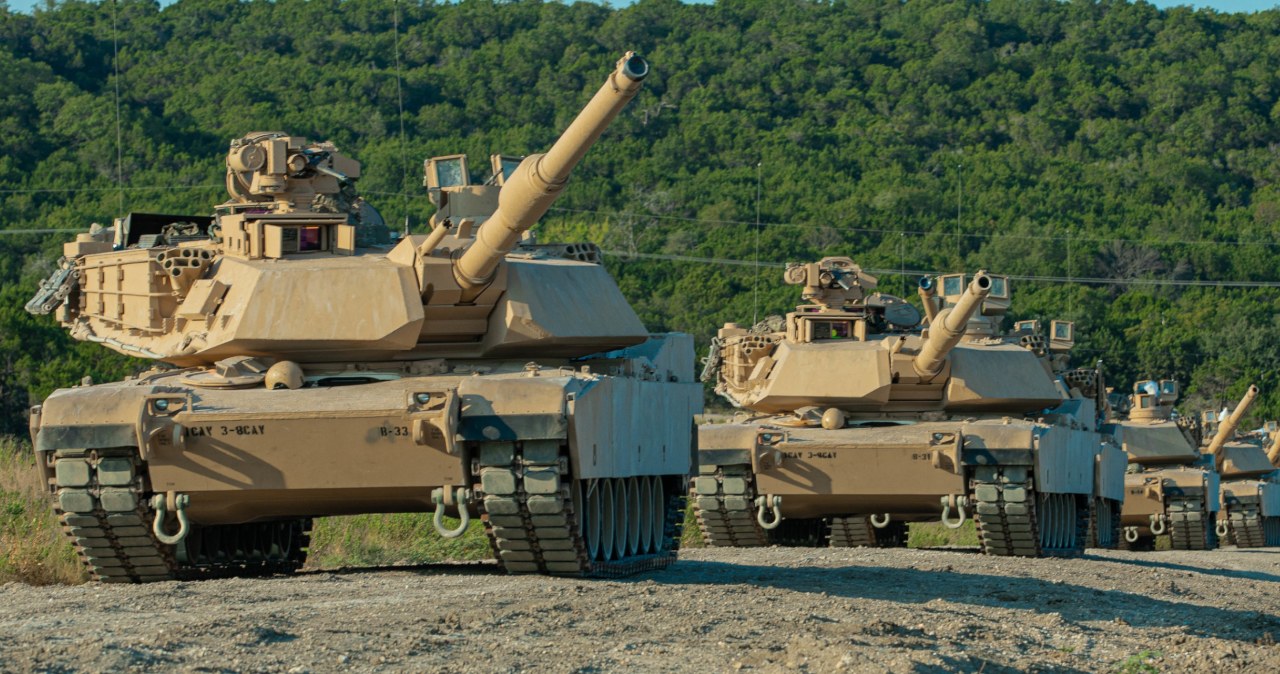 USA rozdają sprzęt wojskowy za darmo. "Okazja" dla Ukrainy?