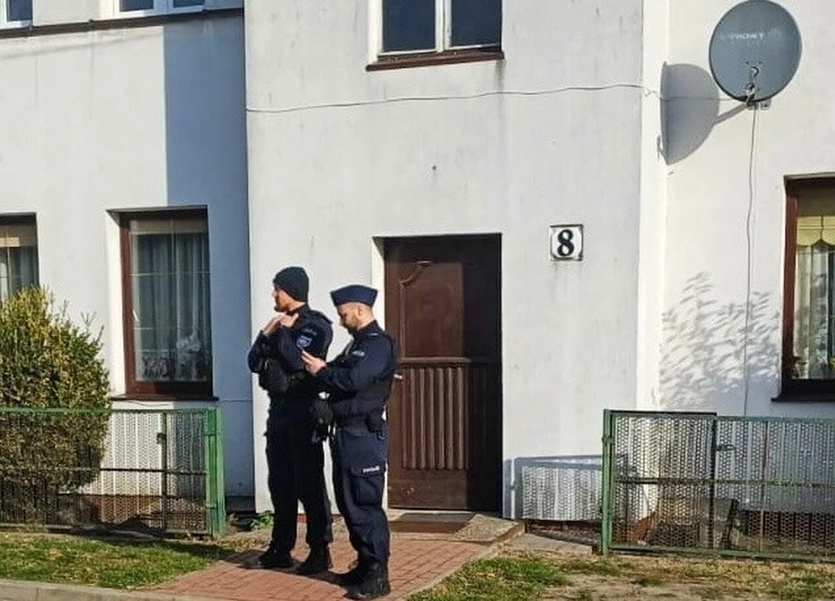 Mężczyzna podejrzany o brutalne zamordowanie dwóch kobiet w Lipianach w Zachodniopomorskiem przyznał się do popełnienia zarzucanych mu czynów - przekazała Prokuratura Okręgowa w Szczecinie. Spędzi on w areszcie co najmniej trzy miesiące.