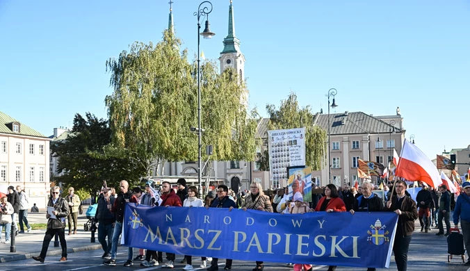 Narodowy Marsz Papieski. Tłumy w stolicy, upamiętniono ks. Popiełuszkę