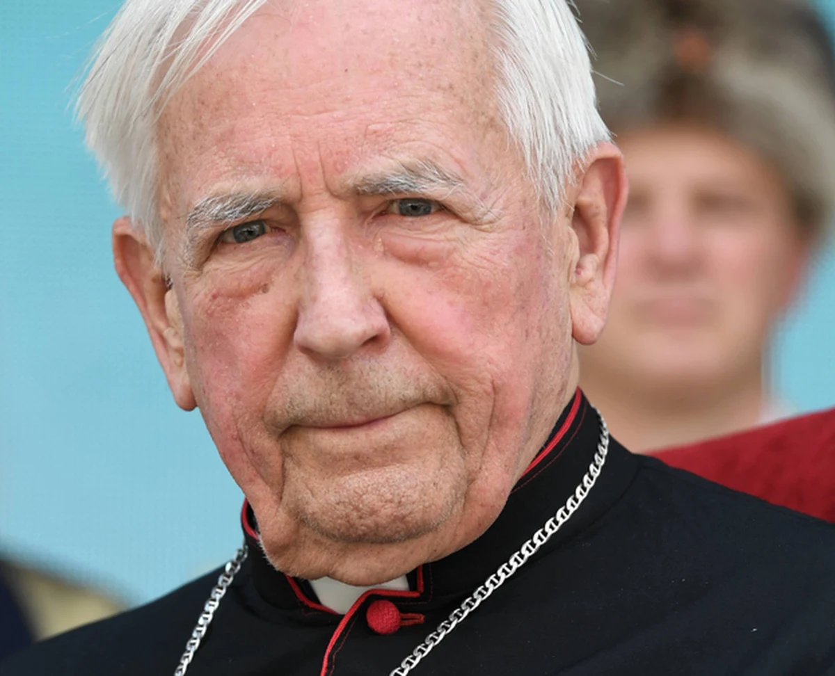 W sobotę wieczorem zmarł ks. infułat Jerzy Bryła, który był wieloletnim duszpasterzem środowisk osób głuchoniemych i twórczych. Ksiądz Bryła otrzymał także tytuł Honorowego Obywatela Stołecznego Królewskiego Miasta Krakowa.