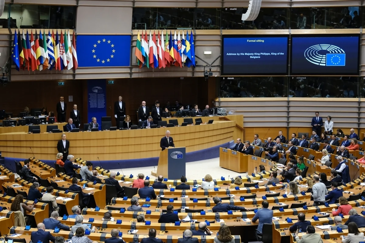 Najważniejszym punktem przyszłotygodniowej sesji Parlamentu Europejskiego będzie debata o migracji. Europosłowie będą rozmawiać o wynikach zakończonego w czwartek wieczorem szczytu unijnego w Brukseli.