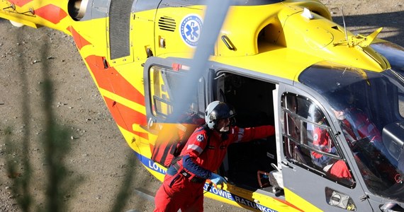 Groźny wypadek w Warmińsko-Mazurskiem. Pięć osób zostało rannych w wyniku zderzenia dwóch aut osobowych. Wśród poszkodowanych jest dwoje dzieci. 
