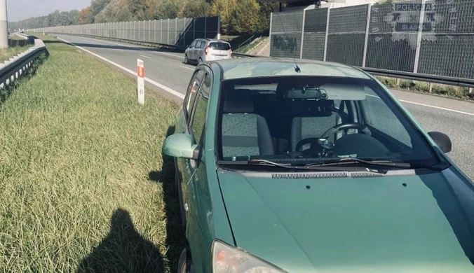 Senior mknął autostradą pod prąd. Pokonał dziesiątki kilometrów