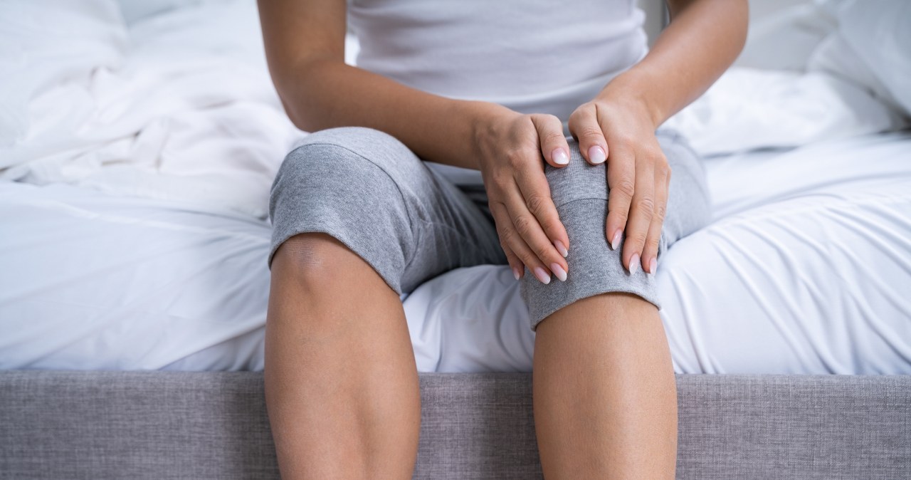 Dlaczego stawy bolą przed deszczem? Sprawdź, co dzieje się w organizmie