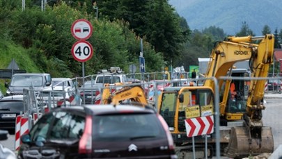 Utrudnienia przy wjeździe do Zakopanego. Kierowcy utkną w korkach