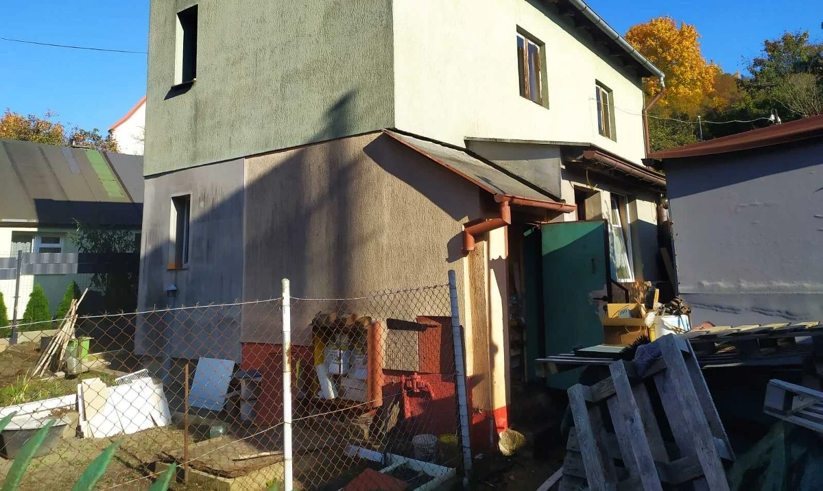 Starszy mężczyzna zginął w pożarze, który wybuchł we wtorek przed południem w budynku mieszkalnym przy ul. Goszczyńskiego w Gdańsku. Policjanci wyjaśniają okoliczności zdarzenia.