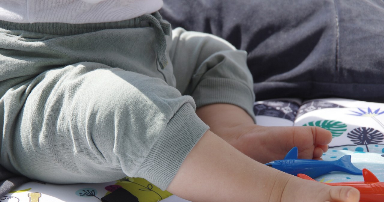 Rok "babciowego" kosztował 5 mld zł. "Zainteresowanie pozostaje bez zmian"