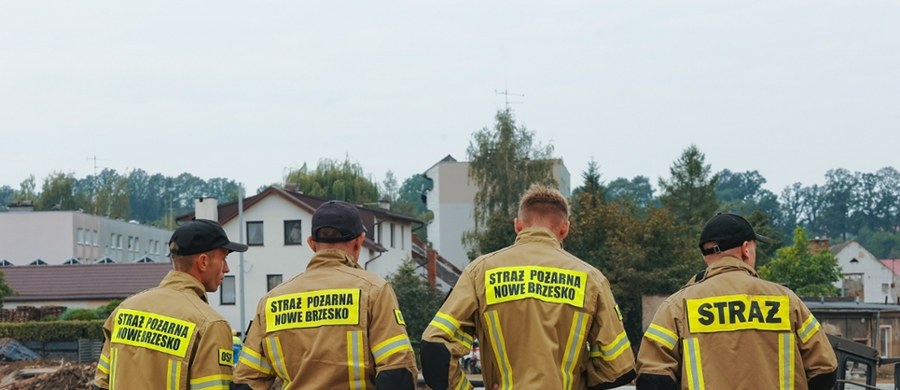 W Oddziale Dziennym Psychoterapii Szpitala MSWiA w Krakowie wsparcia szukają pracownicy policji, wojska, straży pożarnej, straży granicznej czy służby więziennej. Mogą tutaj liczyć na pomoc terapeutów, którzy na bieżąco reagują na ich problemy, m.in związane z wypaleniem zawodowym. „Jest to właśnie skutek przewlekłego stresu – związanego ze służbą, który może prowadzić do wyczerpania emocjonalnego, ciągłego zmęczenia, a w efekcie do depresji” – mówi psychiatra Jaromira Iwolska-Sokołowska. 