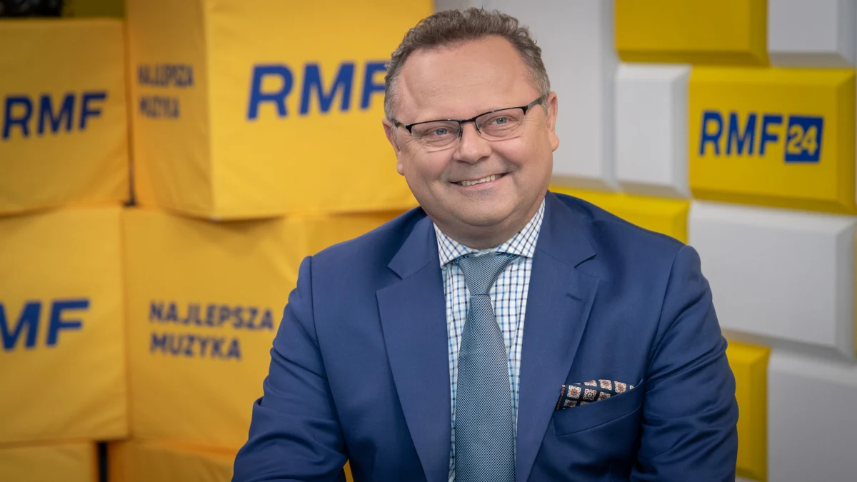 "To jest wierzchołek góry lodowej. Odpowiedź i decyzja pana ministra Radosława Sikorskiego jest odpowiedzią w imieniu państwa polskiego" - tak o zamknięciu rosyjskiego konsulatu w Poznaniu mówił w Porannej rozmowie w RMF FM Andrzej Szejna. Wiceminister spraw zagranicznych podkreślał, że decyzja szefa dyplomacji to "kontruderzenie i sygnał: nie pozwolimy na tego typu działania". 