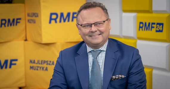 "To jest wierzchołek góry lodowej. Odpowiedź i decyzja pana ministra Radosława Sikorskiego jest odpowiedzią w imieniu państwa polskiego" - tak o zamknięciu rosyjskiego konsulatu w Poznaniu mówił w Porannej rozmowie w RMF FM Andrzej Szejna. Wiceminister spraw zagranicznych podkreślał, że decyzja szefa dyplomacji to "kontruderzenie i sygnał: nie pozwolimy na tego typu działania". 