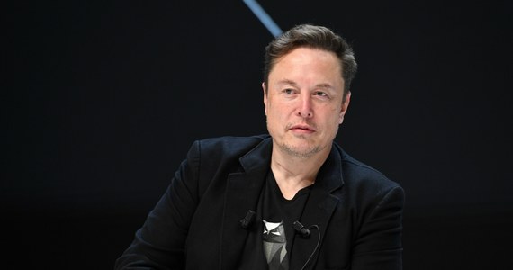 Miliarder Elon Musk jest od 2022 r. w regularnym kontakcie z prezydentem Rosji Władimirem Putinem oraz urzędnikami Kremla - napisał dziennik "Wall Street Journal", powołując się na amerykańskie, europejskie i rosyjskie źródła. Kreml miał grozić właścicielowi SpaceX oraz prosić go, by nie aktywował sieci Starlink nad Tajwanem.