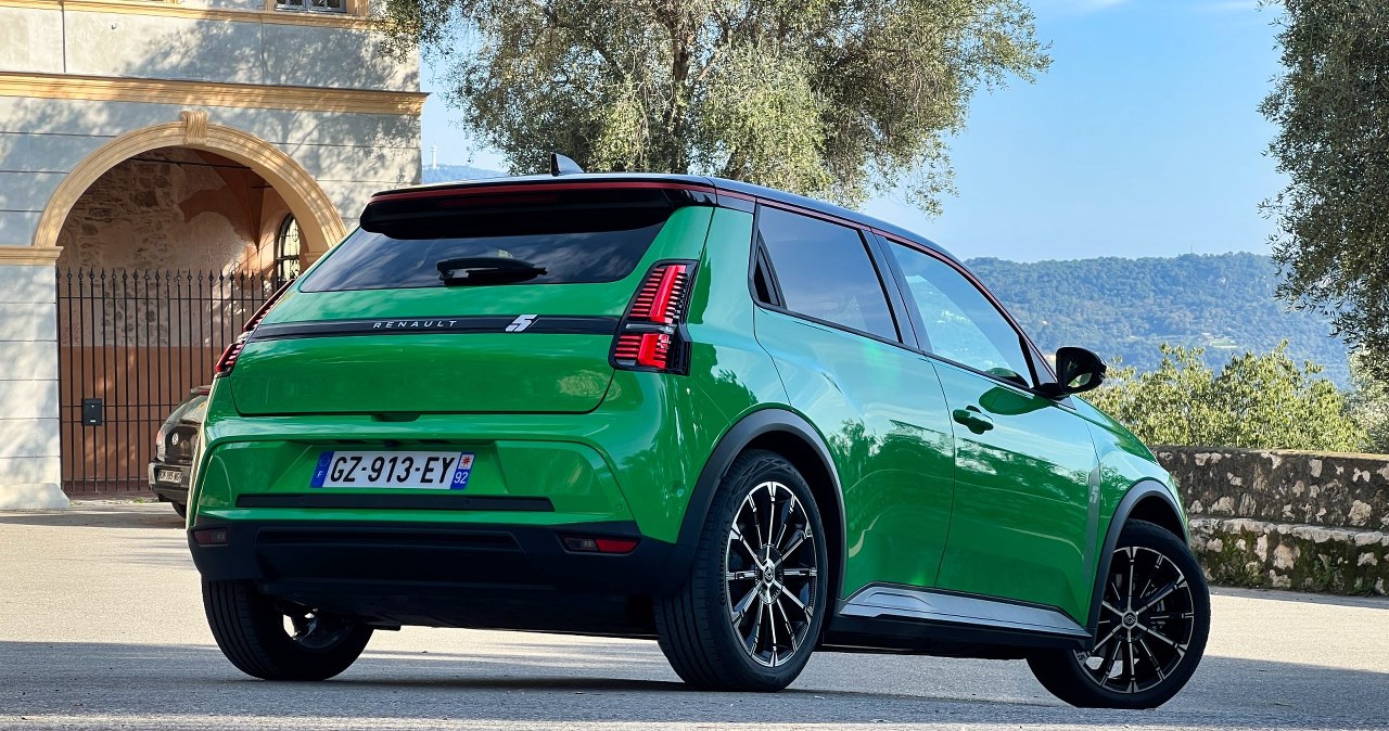 Nowe auto za kilkaset zł miesięcznie. Boom na elektryki we Francji