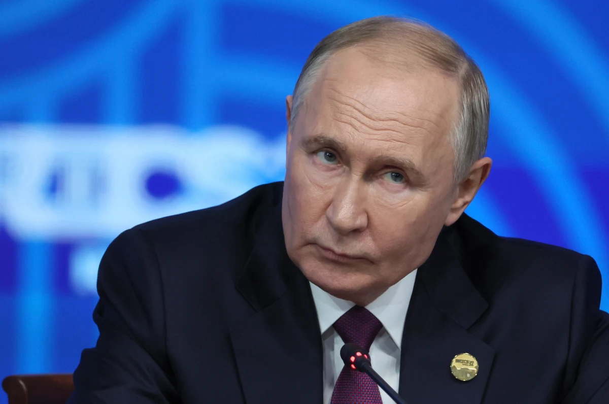 Izba Przygotowawcza Międzynarodowego Trybunału Karnego orzekła, że Mongolia złamała postanowienia Statutu Rzymskiego, którego jest sygnatariuszem. Mimo wydanego nakazu, Władimir Putin nie został aresztowany podczas wrześniowej oficjalnej wizyty w tym kraju.