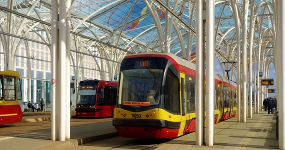 W związku ze zbliżającym się dniem Wszystkich Świętych w ten weekend na ulice Łodzi wjedzie pięć dodatkowych linii tramwajowych i autobusowych oznaczonych literą C. Zmiany będą również na pozostałych liniach MPK, aby zapewnić wygodne dojazdy w poszczególne rejony miasta. 