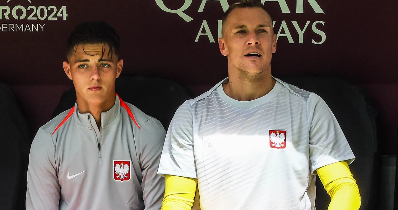 Kacper Urbański (z lewej) i Łukasz Skorupski w trakcie finałów Euro 2024 