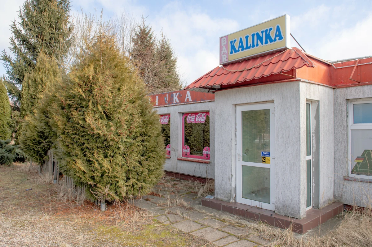 Sprzedaż alkoholu przez dwie godzinny dziennie (między 12 a 14) i całkowity zakaz sprzedaży napojów wyskokowych w dni świąteczne - taki pomysł ma gubernator obwodu wołogdzkiego w Rosji - Gieorgij Filimonow. Mieszkańcy nie są entuzjastycznie nastawieni do tego pomysłu. 