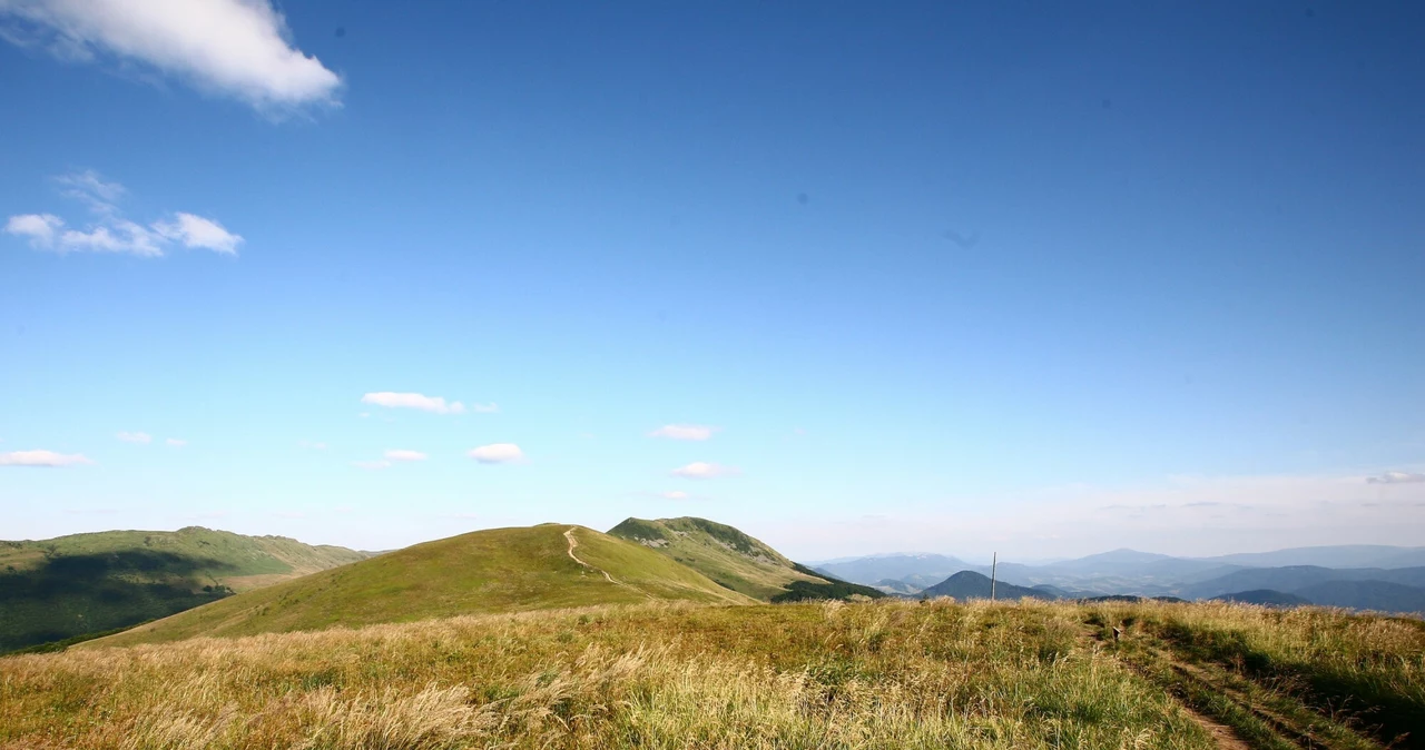 Widok na Szeroki Wierch od strony Ustrzyk Górnych 