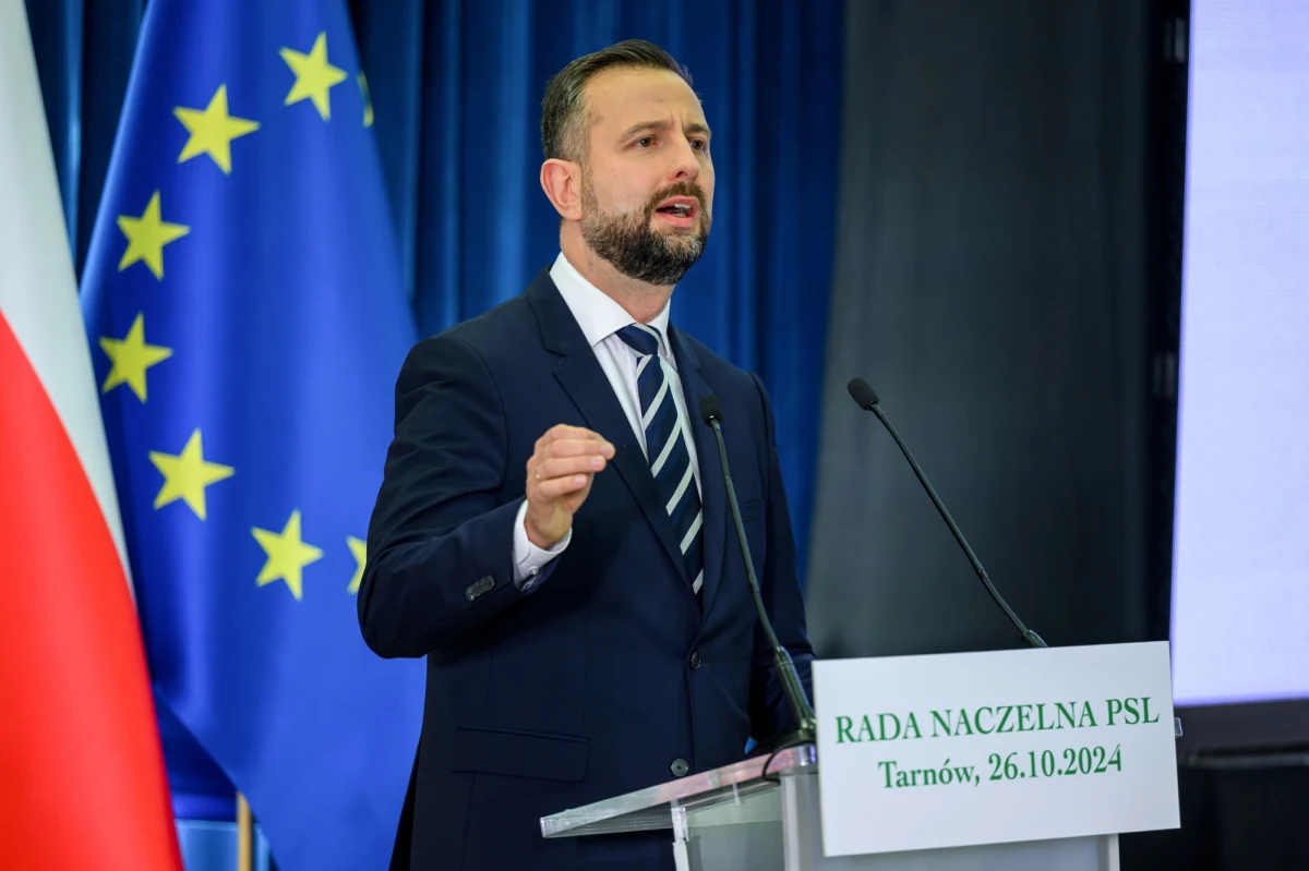 "Chciałbym poprosić i zaprosić naszych partnerów z koalicji rządowej: z Platformy Obywatelskiej, z Polski 2050, z Lewicy, żebyśmy dzisiaj wspólnie wyłonili kandydata na prezydenta. Polski nie stać na ryzyko, na niebezpieczeństwo w obliczu zagrożeń zewnętrznych" - powiedział w sobotę minister obrony narodowej Władysław Kosiniak-Kamysz.