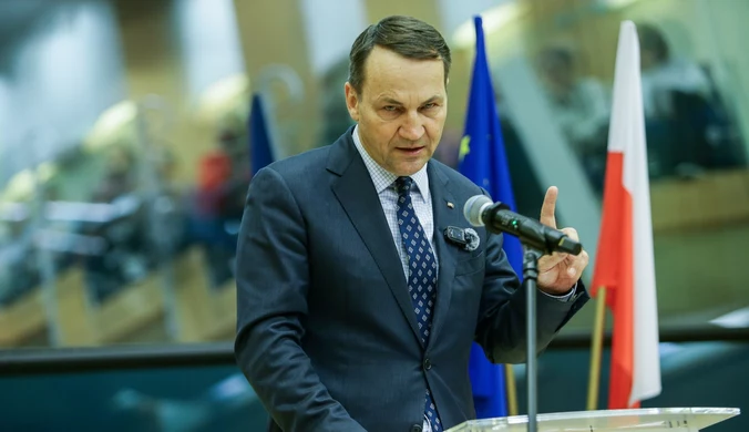 Sikorski odpowiada Rosjanom: To nie Zacharowa będzie decydować