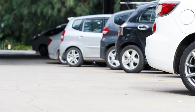 Znalazł na parkingu banknot. Dzięki niemu wygrał milion