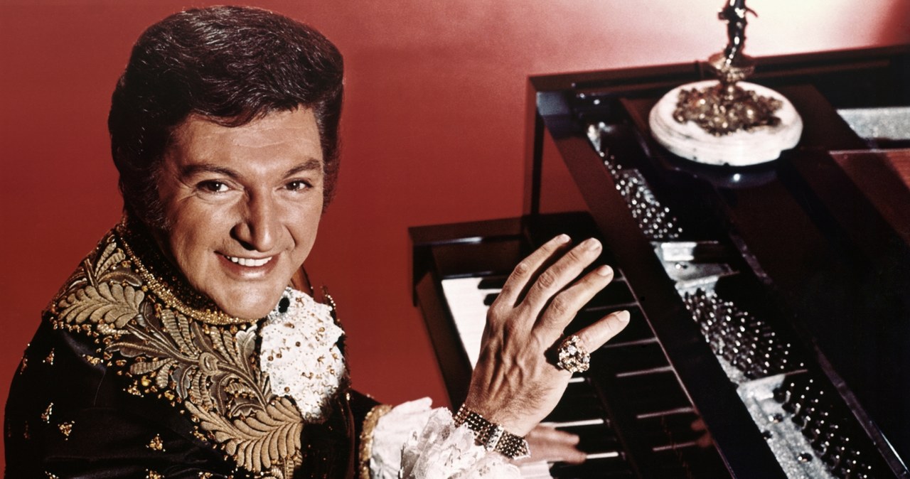  Ikona kiczu i muzyczny geniusz miał polskie korzenie. Dziesięć tajemnic słynnego Liberace