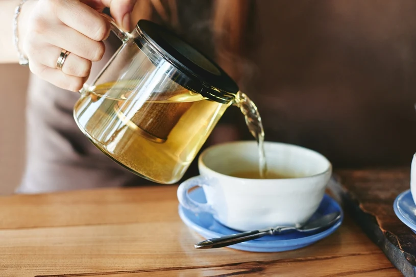 Dodaj do zielonej herbaty. Już szczypta wzmocni jej cenne adekwatności
