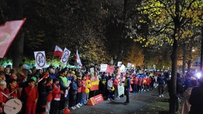 Młodzi piłkarze protestowali przed kancelarią premiera w Warszawie 