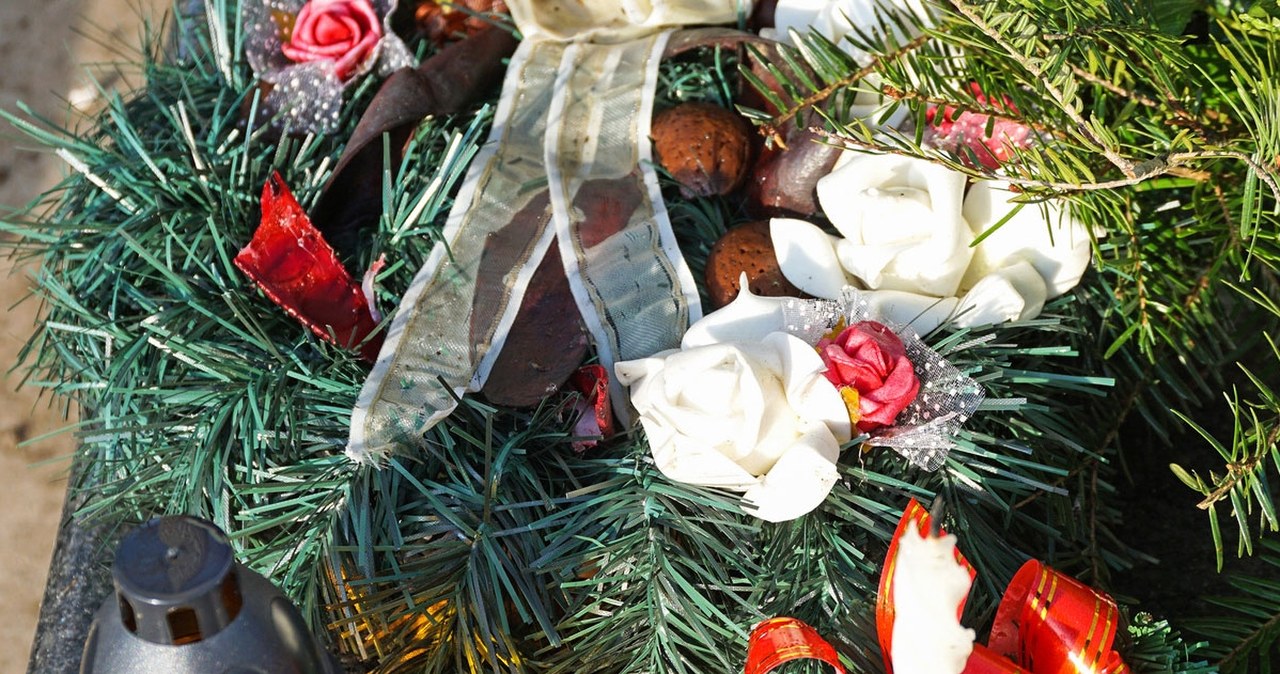 Mandat za stroik na grobie? Straż Leśna przestrzega