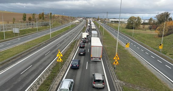 Kolejny remont obwodnicy Trójmiasta (woj. pomorskie) spowodował, że ostatnie dni w Pruszczu Gdańskim były wyjątkowo trudne dla mieszkańców. Na Gorącą Linię RMF FM otrzymujemy sygnały, że miasto jest wręcz odcięte od świata. 