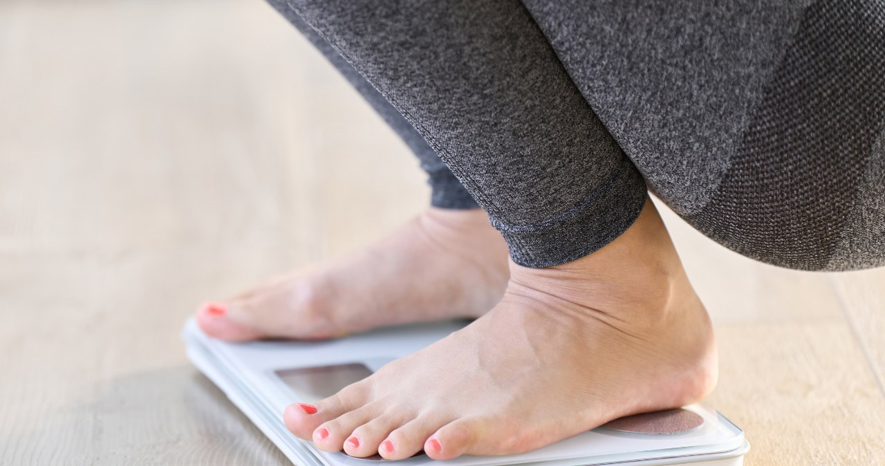 Nie możesz opanować podjadania? Zastosuj "zasadę budzika"