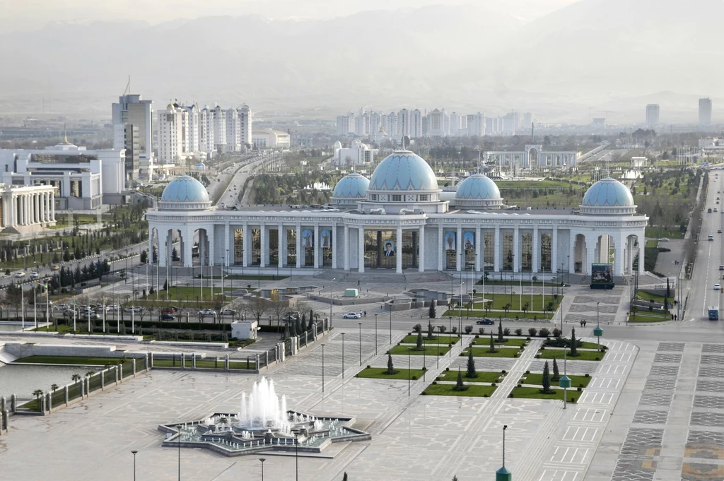 Stolica Turkmenistanu - Aszchabad 