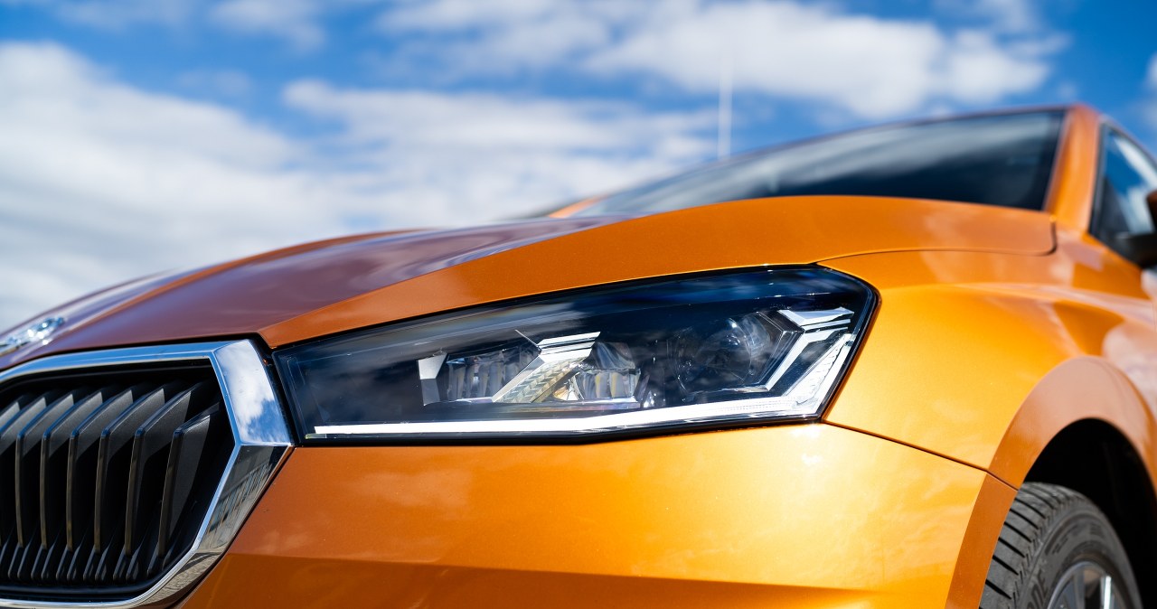 Nowe auto z klimą i LED-ami za 66 700 zł. Rywale z Chin są bez szans