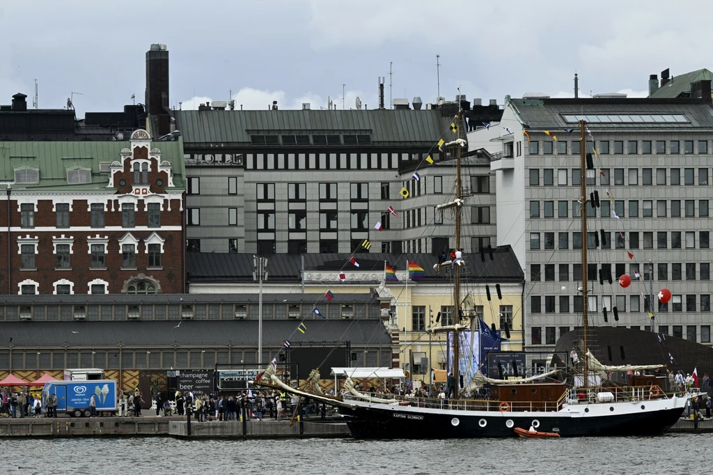 Polskie żaglowce na regatach w Helsinkach