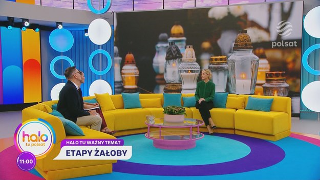 1 listopada gościnią “halo tu polsat” była Karolina Lea Jarmołowicz – psychoterapeutka i psycholożka, która opowiedziała, jak radzić sobie ze startą najbliższych osób. Przybliżyła też widzom i widzkom niezwykle szeroki temat żałoby i udzieliła kilku niezbędnych rad.