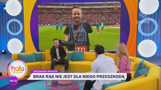 W “halo tu polsat” gościł dziś Mariusz Kędzierski – artysta oraz mówca motywacyjny, który przyszedł na świat z niepełnosprawnością, objawiającą się brakiem górnych kończyn. Opowiedział on między innymi o pokonywaniu własnych ograniczeń, a także spełnianiu się w roli rodzica.