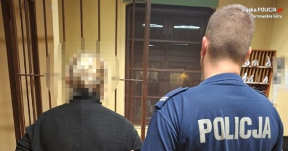 Pijana matka w Radzionkowie na Śląsku wiozła w samochodzie trójkę swoich dzieci w wieku od 4 do 9 lat. Policję wezwali świadkowie. Kobieta miała ponad 2,5 promila alkoholu w organizmie. 