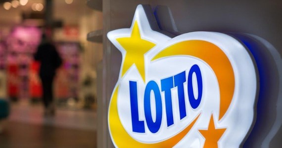 2 636 747,30 zł wygrał szczęśliwiec, który trafił "szóstkę" w ostatnim losowaniu Lotto. Wiadomo, że odwiedził kolekturę w Ostródzie. 