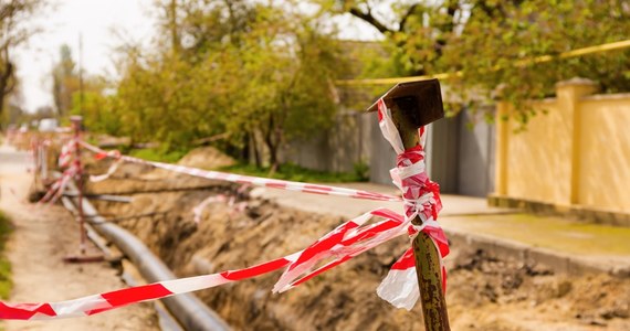 ​W Sufczynie koło Brzeska w Małopolsce podczas prac ziemnych doszło do uszkodzenia rury gazowej. Ze znajdujących się w sąsiedztwie żłobka i przedszkola ewakuowano 59 dzieci.