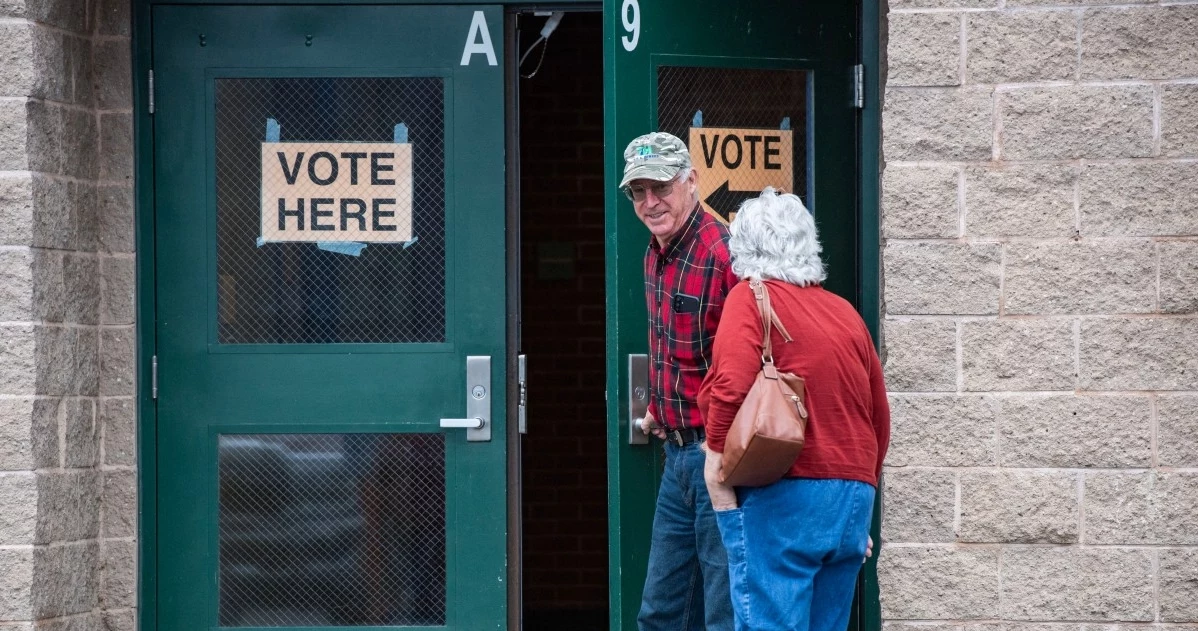 Głosowanie w amerykańskim New Hampshire. Na wyborców mogą czekać ankieterzy, którzy przygotowują sondaż exit poll 