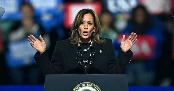 Kamala Harris nie wygłosi przemówienia w wieczór wyborczy we wtorek (czasu lokalnego) na swojej alma mater Howard University. Część osób zgromadzonych na miejscu potraktowała to jako zapowiedź przegranej ich kandydatki. Wielu działaczy Partii Demokratycznej i wolontariuszy wydaje się pogodzonych z taką możliwością.