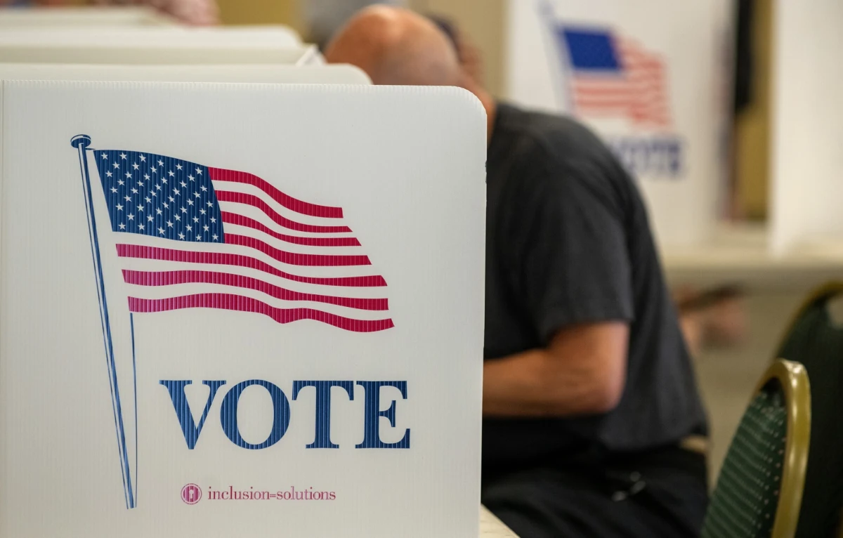 Pensylwania, jeden z kluczowych dla wyniku wyborów prezydenckich w USA stanów, padł łupem Donalda Trumpa - podała agencja Associated Press. Daje to kandydatowi republikanów 19 głosów elektorskich.