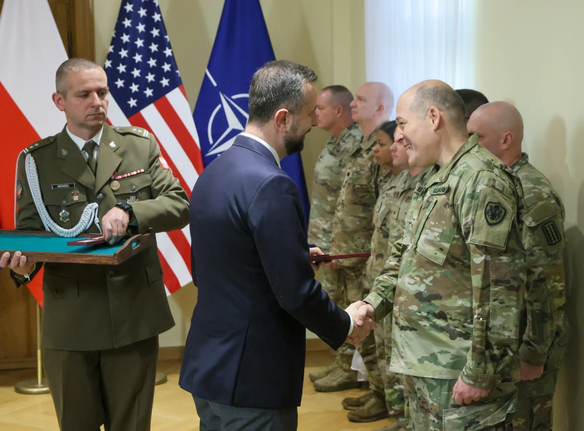 "Jestem otwarty na współpracę z nową administracją USA i z szefem Pentagonu. Wierzę, że ona będzie dobra" - mówił minister obrony narodowej Władysław Kosiniak-Kamysz, odnosząc się do znaczącej przewagi kandydata republikanów Donalda Trumpa w wyborach w USA.