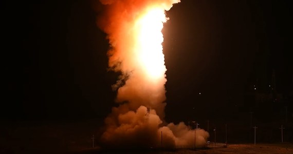 Połączone zespoły Dowództwa Strategicznych Sił Powietrznych i Marynarki Wojennej USA poinformowały o wystrzeleniu nieuzbrojonego pocisku Minuteman III. To międzykontynentalna rakieta balistyczna. Stany Zjednoczone podkreśliły w komunikacie, że to rutynowy test i nie ma nic wspólnego z aktualną sytuacją na świecie.