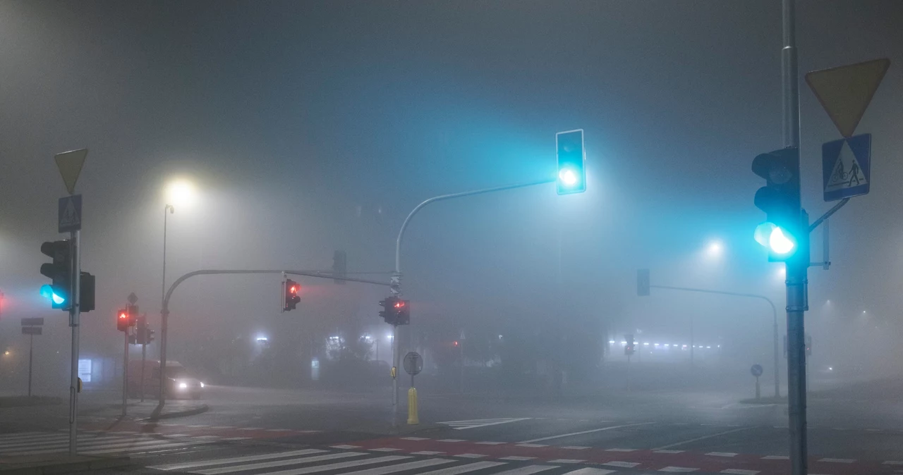 Prognoza pogody. Mgły i nocne przymrozki. Alerty w całym kraju