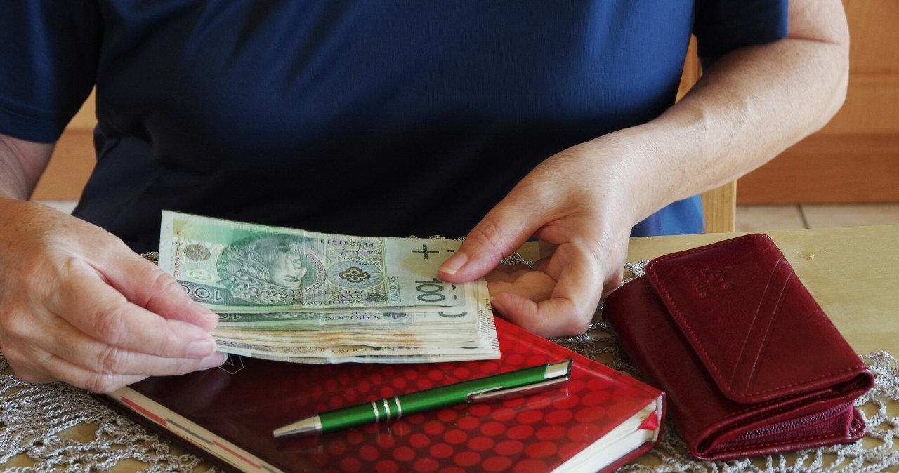 Emeryci już zacierają ręce. Podwyżka sięgnie 140 zł netto