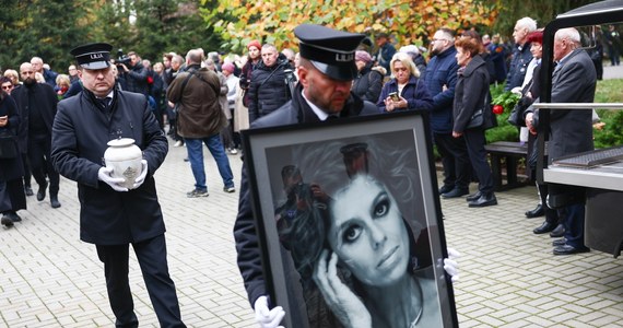 Na Cmentarzu Grębałów w Krakowie odbył się pogrzeb Elżbiety Zającówny. Popularna aktorka zmarła 28 października. Miała 66 lat. 