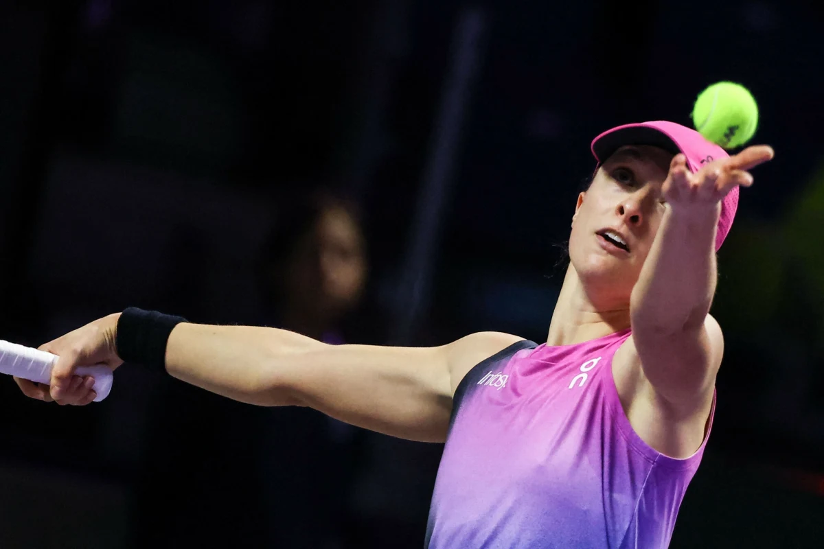 Iga Świątek wygrała z rosyjską tenisistką Darią Kasatkiną 6:1, 6:0 w swoim trzecim meczu w turnieju WTA Finals.