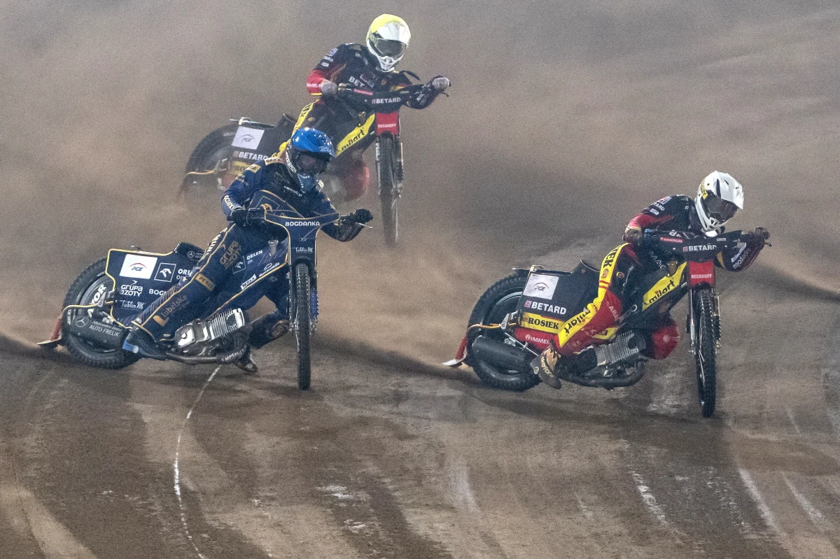 Nie będzie w tym roku pozwolenia na budowę nowego stadionu żużlowego w Lublinie. Sama ocena tej inwestycji na środowisko może zająć kwartał. Na obiekt od kilku lat czekają tysiące kibiców. 