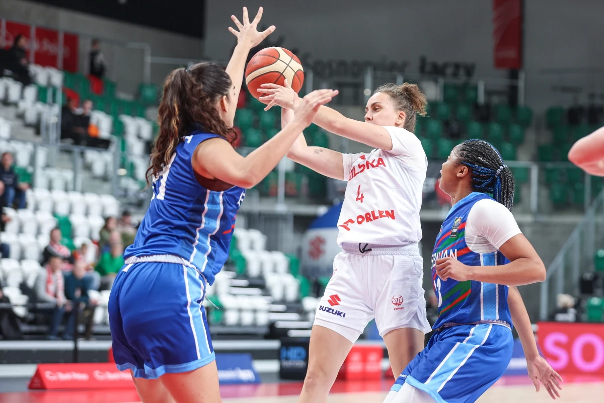 Polskie koszykarki pokonały w Sosnowcu Azerbejdżan 105:51 (32:16, 32:15, 20:10, 21:10) w swoim trzecim grupowym meczu eliminacji do mistrzostw Europy 2025. Polki w niedzielę zmierzą się, także w Sosnowcu, z mistrzyniami Europy Belgijkami, z którymi na inaugurację eliminacji przed rokiem sensacyjnie wygrały 67:62.